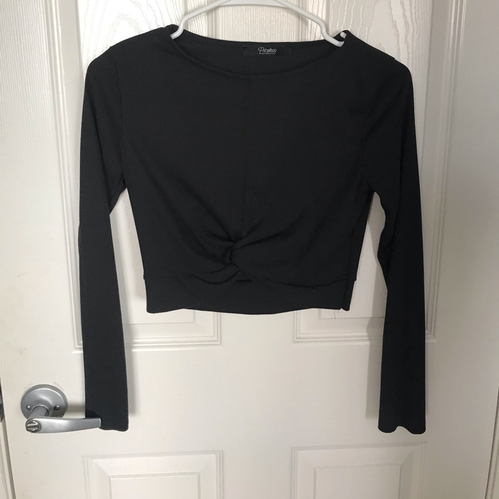 Black crop top